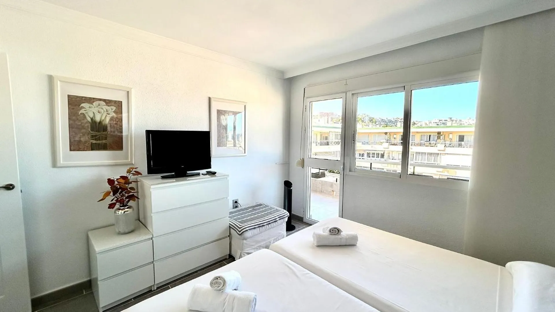 Coastal Family Apartment In La Carihuela Torremolinos 0*,  Španělsko